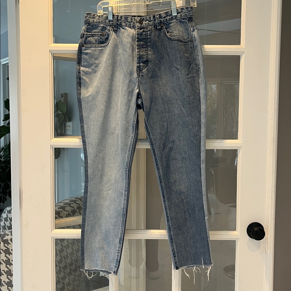 Barney Cools Urban Outfitters Relaxed Two Tone Cropped Jean Size 30 - Picture 2 of 6